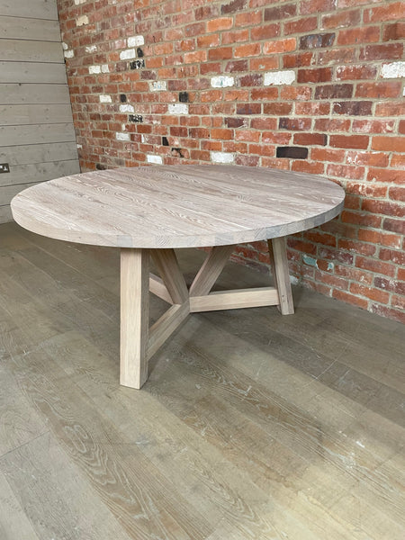 Arundel 6 Seater Round Dining Table, Natural Oak