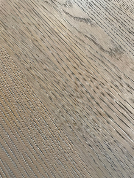 Balmoral 6 Seater Round Dining Table, Seasoned Oak