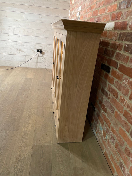 Henley 5ft Glazed Oak Dresser Top - Missing All Internal Shelves