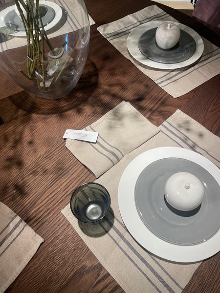 Arundel 150cm (8 Seater) Round Dining Table, Darkened Oak