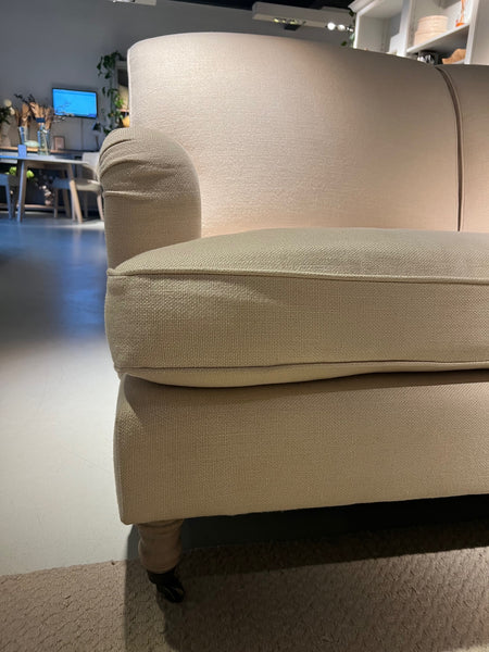 Olivia Sofa Medium - Hugo Pale Oat - Pale Oak Legs