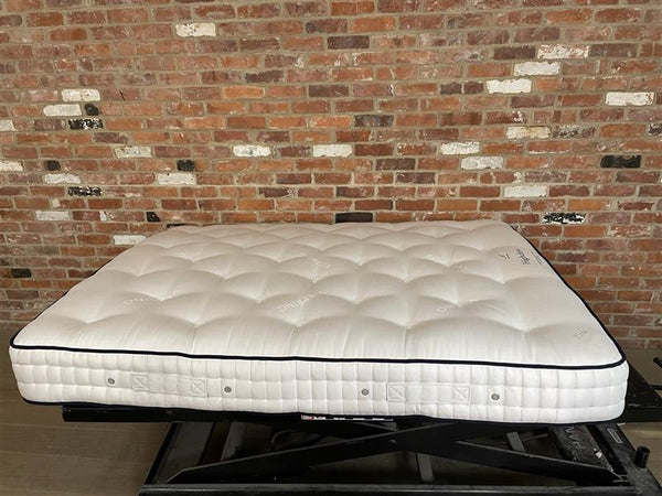 Highclere King 150cm- Display Mixed 50/50 Firmness