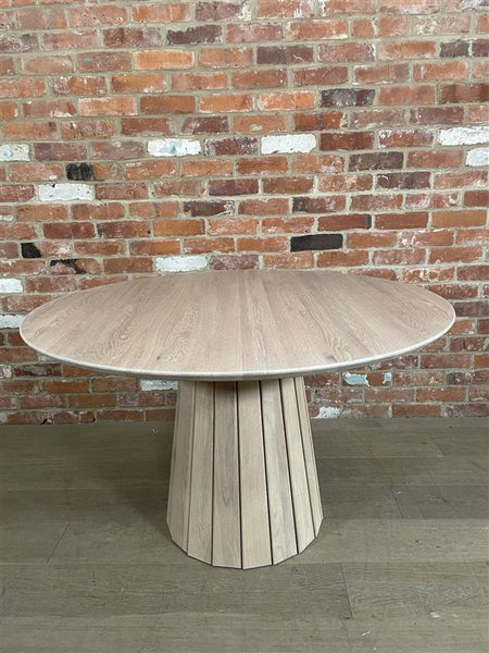 Stratford 4 Seater Dining Round Table, Natural Oak