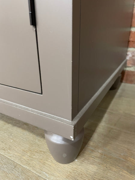 Suffolk 5ft Contemporary Glazed Dresser - Saddle