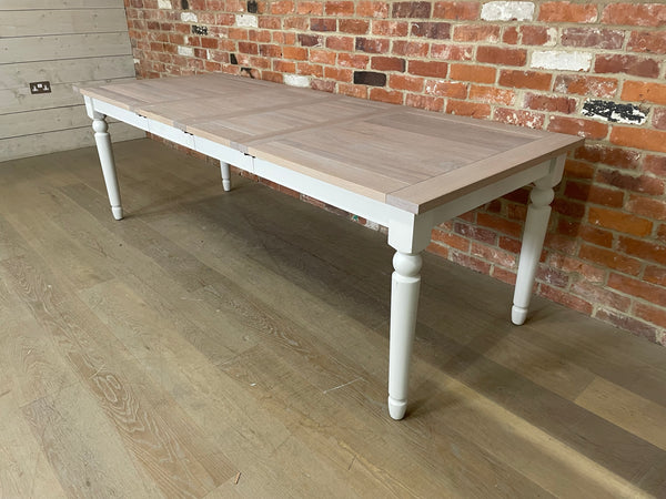 Suffolk 4-8 Seater Extending Dining Table- Silver Birch