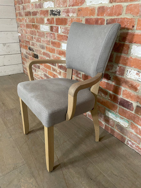 Mowbray Carver Chair - Hugo Spelt - Vintage Oak