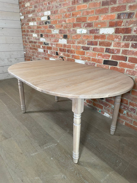 Sheldrake 4-6 Seater Extending Dining Table, Seasoned Oak