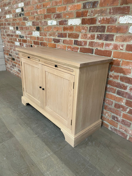 Henley 4ft Oak Sideboard