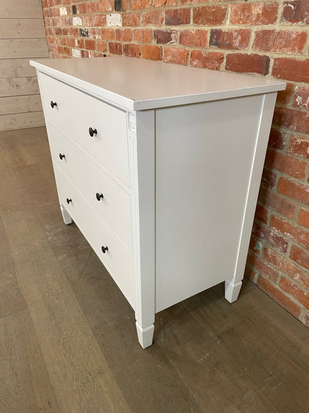 Larsson Chest of Drawers - Antique Salt