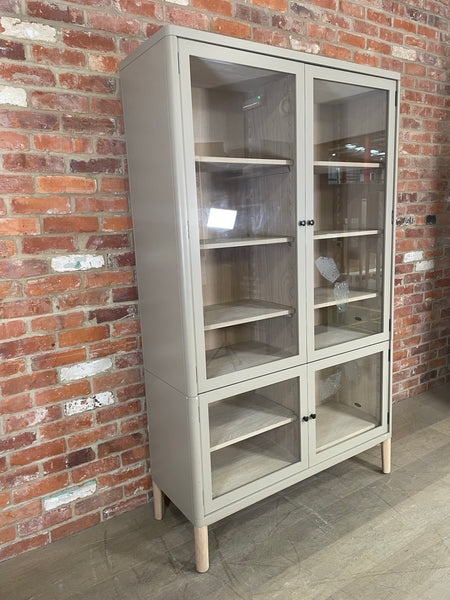 Farlow Dresser - Lead Light