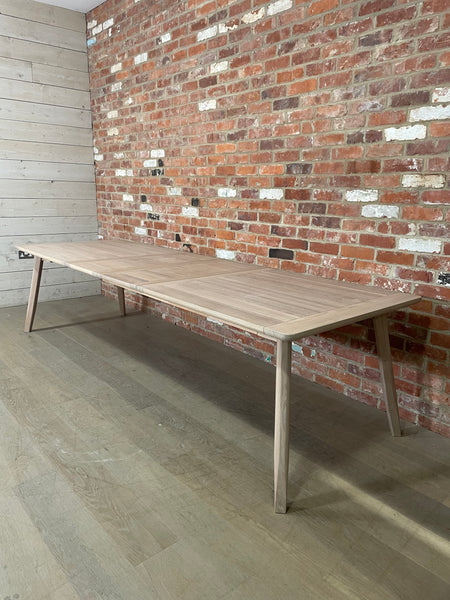 Wycombe 6-10 Seater Extending Dining Table