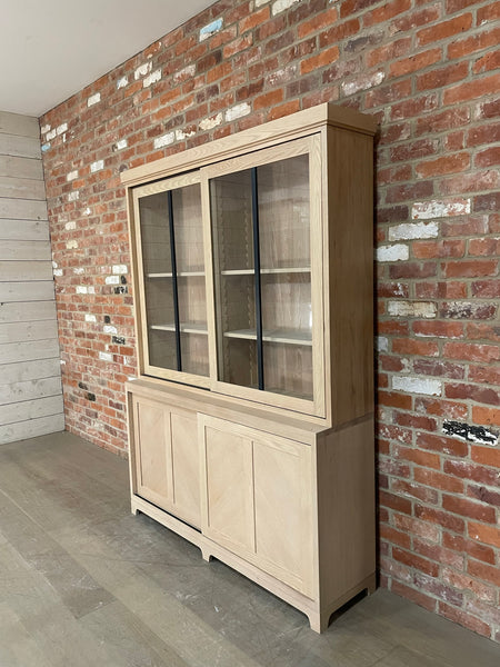 Holborn 5ft Glazed Dresser - Natural