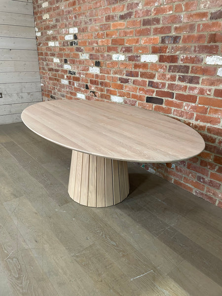Stratford 6 Seater Elliptical Dining Table- Natural Oak