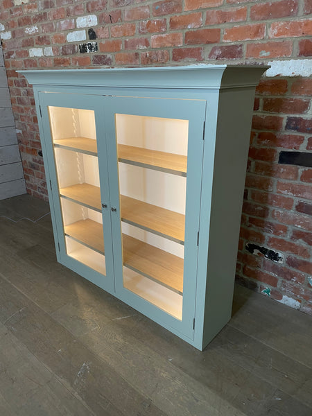 Suffolk 4ft Contemporary Glazed Dresser Top - French Grey Exterior, Salt Interior