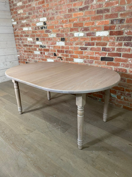 Sheldrake 4-6 Seater Extending Dining Table