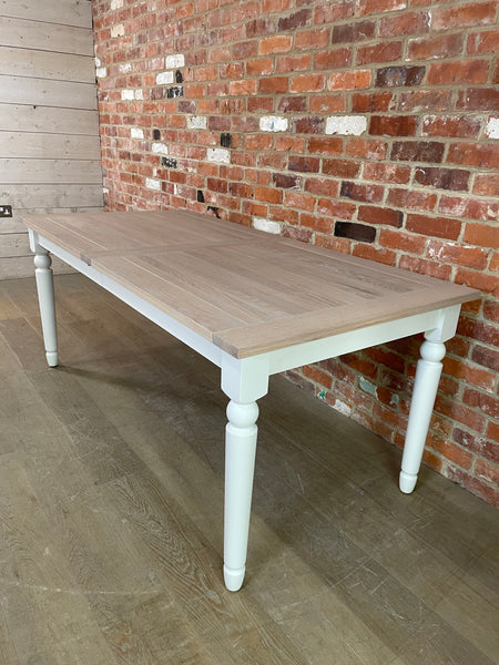 Suffolk 6-10 Seater Extending Dining Table- No Extension Leaves