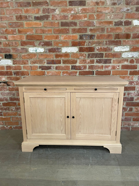 Henley 4ft Oak Sideboard