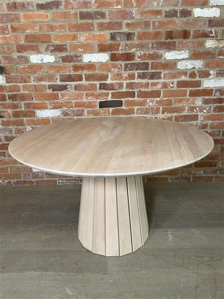Stratford 4 Seater Dining Round Table, Natural Oak