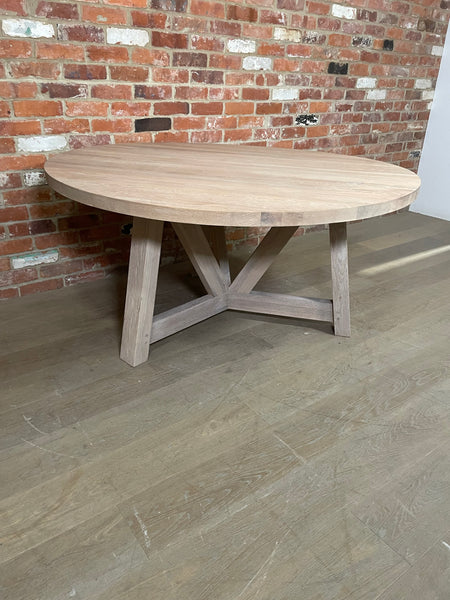 Arundel 6 Seater Round Dining Table, Natural Oak