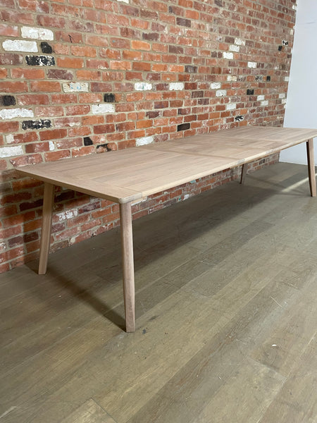 Wycombe 6-10 Seater Extending Dining Table