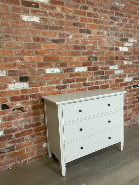 Larsson Chest of Drawers - Old Chalk