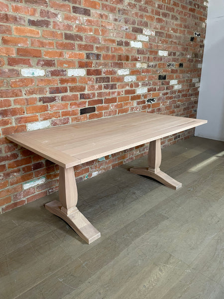 Harrogate 6 Seater Dining Table - Natural Oak- No Support Bar