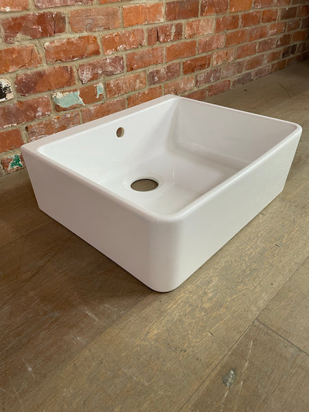Villeroy & Boch Ceramic Sink Single Bowl- No Wastes