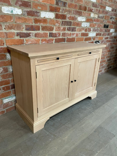 Henley 4ft Oak Sideboard