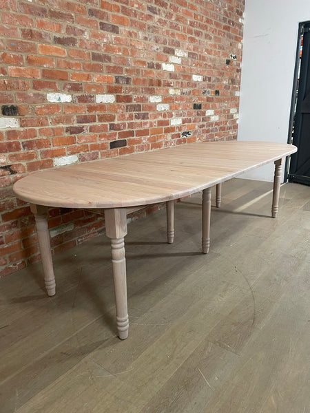 Sheldrake 4-10 Seater Extending Dining Table, Seasoned Oak