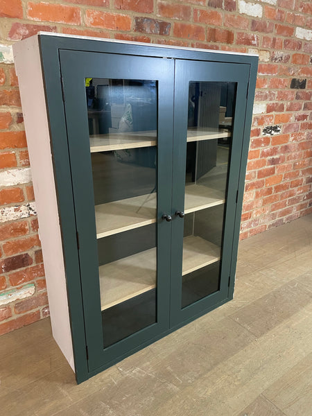 Suffolk 920 Countertop Double Door Glazed Cabinet -Constable Green