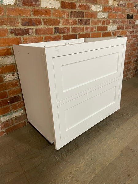 Henley 920 Pan Drawer Base Cabinet - Snow