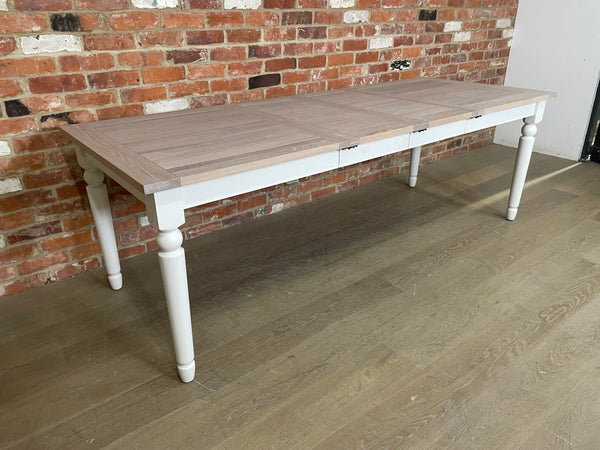 Suffolk 4-8 Seater Extending Dining Table- Silver Birch
