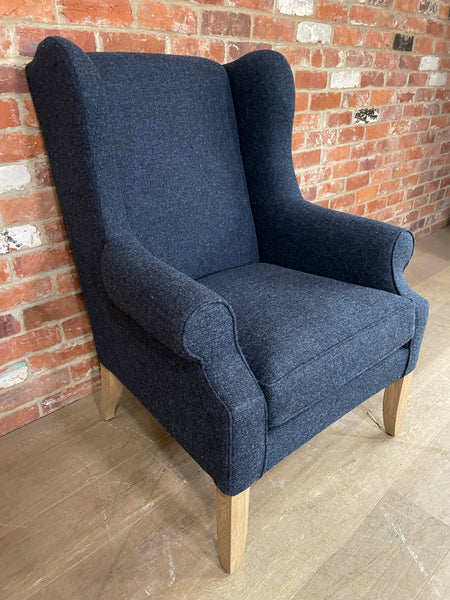 Dominic Armchair - HARRIS TWEED Bilberry - Vintage Oak Legs