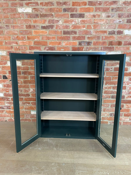 Suffolk 920 Countertop Double Door Glazed Cabinet -Constable Green