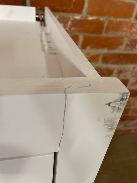 Henley 920 Pan Drawer Base Cabinet - Snow