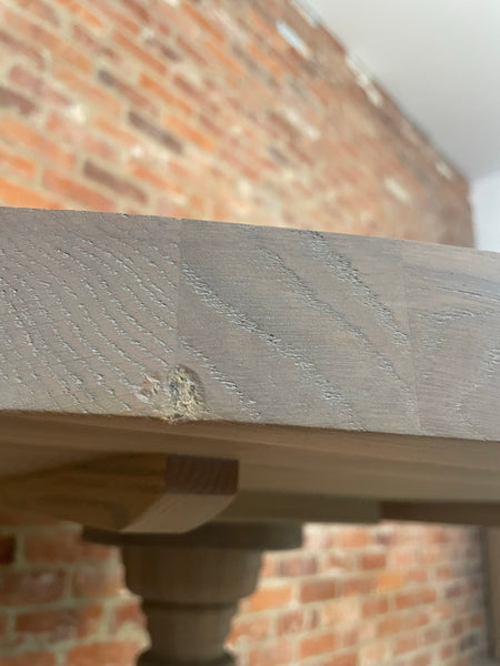 Balmoral 4 Seater Round Dining Table, Seasoned Oak