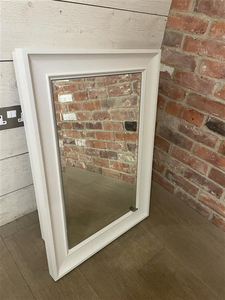 Jarrow 560 1 Door Wall Cabinet - Left - Shell- No Lighting