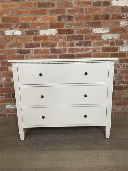 Larsson Chest of Drawers - Old Chalk
