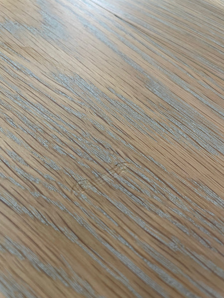 Sheldrake 4-6 Seater Extending Dining Table, Seasoned Oak