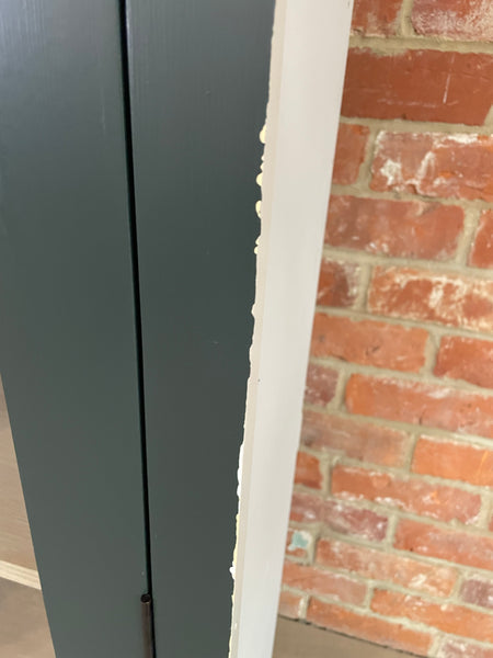 Suffolk 920 Countertop Double Door Glazed Cabinet -Constable Green