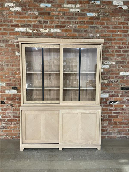 Holborn 5ft Glazed Dresser - Natural