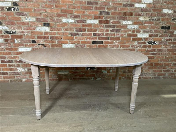 Sheldrake 4-6 Seater Extending Dining Table