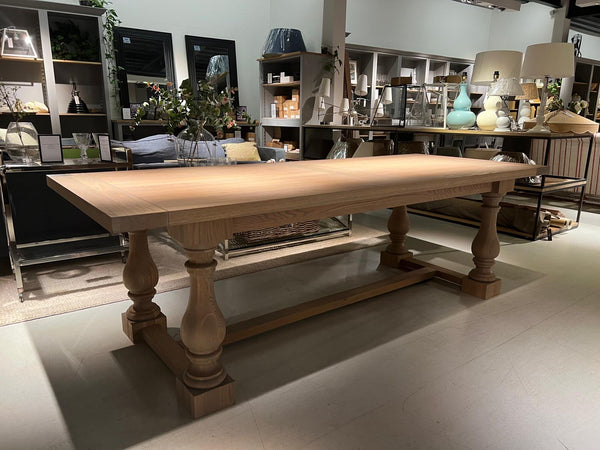 Balmoral 8 Seater Rectangular Dining Table, Seasoned Oak